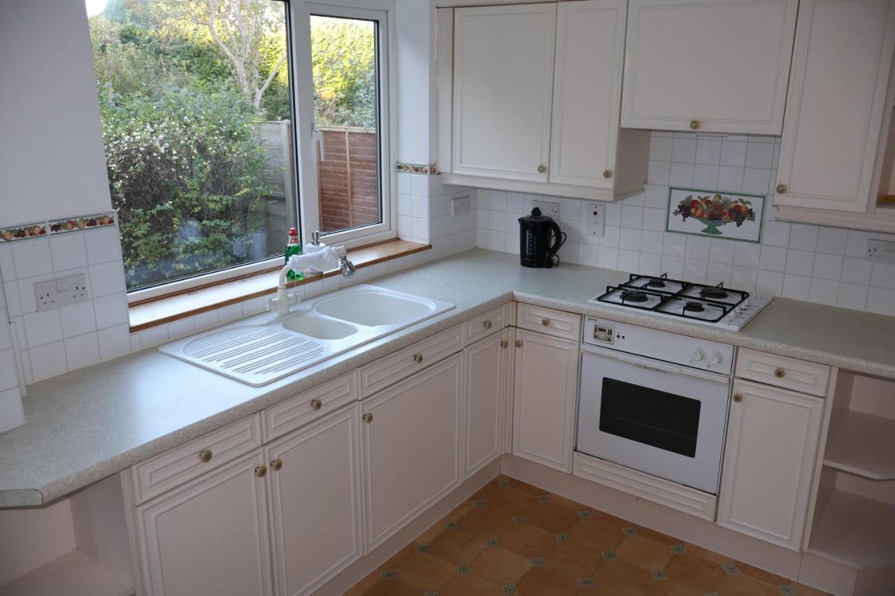 Spacious 4 Bed Home Near Nec, Jlr & Airport Parking For 3 Cars Ideal For Contractors! Солихалл Экстерьер фото